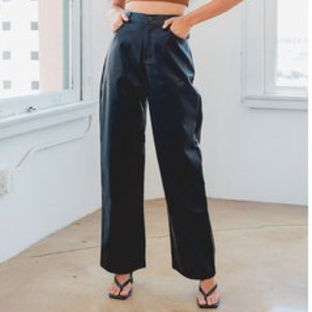 Le‎ Lis Black Faux Leather Wide Leg Pants Medium